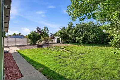 675 Berrydale Avenue, Medford, OR 97501 - Photo 30