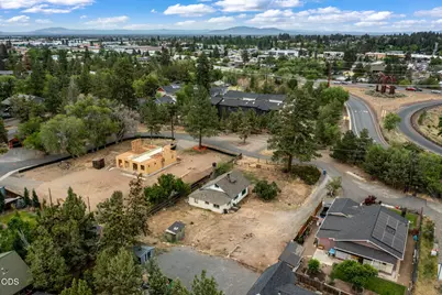 1929 NW Hill Street, Bend, OR 97703 - Photo 4