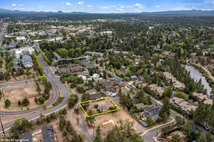 1929 NW Hill St, Bend, OR 97703 - Photo 8