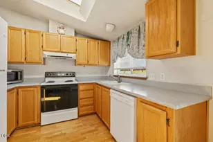 6505 Hilyard Ave, Klamath Falls, OR 97603 - Photo 6