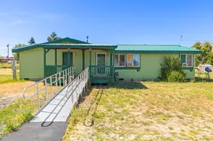 6505 Hilyard Ave, Klamath Falls, OR 97603 - Photo 1
