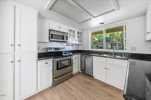 445 Midway Rd, Medford, OR 97501 - Photo 14
