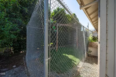 445 Midway Road, Medford, OR 97501 - Photo 26