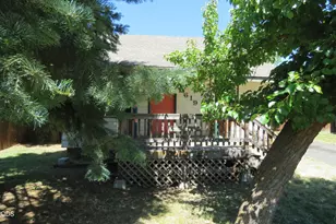 2619 Scott St, Klamath Falls, OR 97601 - Photo 2