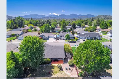 2948 Golden Aspen Drive, Grants Pass, OR 97527 - Photo 20