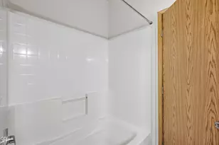 52425 Meadow Ln, La Pine, OR 97739 - Photo 16