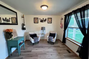 3028 SW Indian Pl, Redmond, OR 97756 - Photo 6