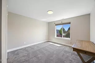 2350 NE Purcell Ct, Bend, OR 97701 - Photo 36