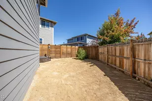 2350 NE Purcell Ct, Bend, OR 97701 - Photo 44