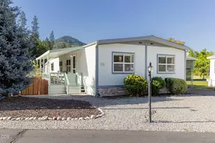 2019 Rogue River Hwy, Gold Hill, OR 97525 - Photo 24