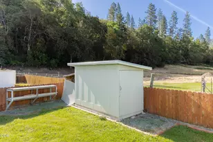2019 Rogue River Hwy, Gold Hill, OR 97525 - Photo 30