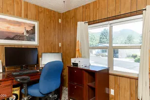 2019 Rogue River Hwy, Gold Hill, OR 97525 - Photo 16