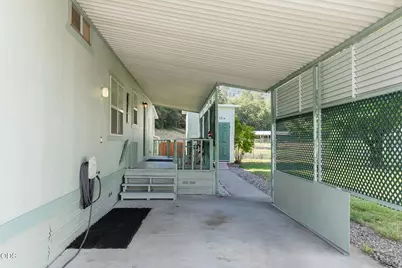2019 Rogue River Highway #UNIT 13, Gold Hill, OR 97525 - Photo 4