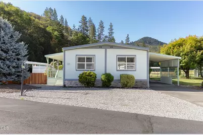 2019 Rogue River Highway #UNIT 13, Gold Hill, OR 97525 - Photo 2