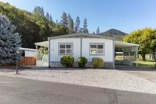 2019 Rogue River Hwy, Gold Hill, OR 97525 - Photo 2
