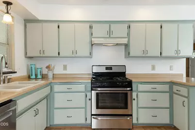 2019 Rogue River Highway #UNIT 13, Gold Hill, OR 97525 - Photo 8