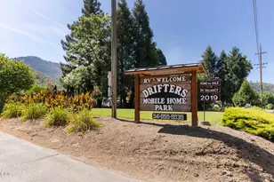 2019 Rogue River Hwy, Gold Hill, OR 97525 - Photo 40