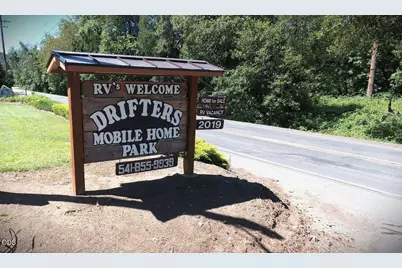2019 Rogue River Highway #UNIT 13, Gold Hill, OR 97525 - Photo 40