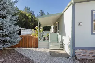 2019 Rogue River Hwy, Gold Hill, OR 97525 - Photo 26
