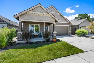 2955 NE Marea Dr, Bend, OR 97701 - Photo 2