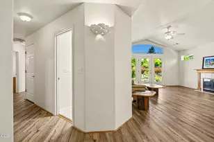 426 Parkside Dr, Ashland, OR 97520 - Photo 16