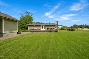 6085 Walden Ln, Talent, OR 97540 - Photo 26