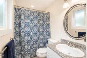 6085 Walden Ln, Talent, OR 97540 - Photo 12
