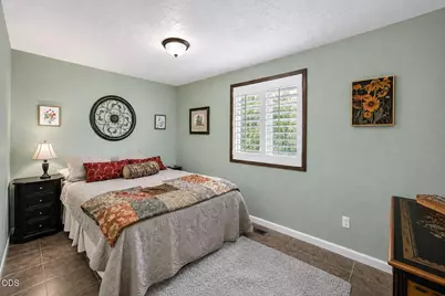 6085 Walden Lane, Talent, OR 97540 - Photo 24