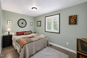 6085 Walden Ln, Talent, OR 97540 - Photo 24