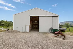 6085 Walden Ln, Talent, OR 97540 - Photo 38