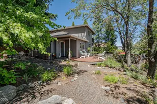 590 Taylor St, Ashland, OR 97520 - Photo 42