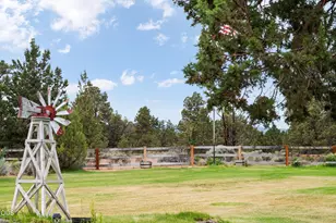 23720 SW Starshine Ln, Bend, OR 97701 - Photo 52