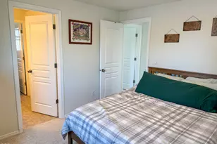 683 NE Providence Dr, Bend, OR 97701 - Photo 18