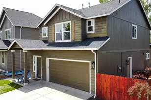 683 NE Providence Dr, Bend, OR 97701 - Photo 32