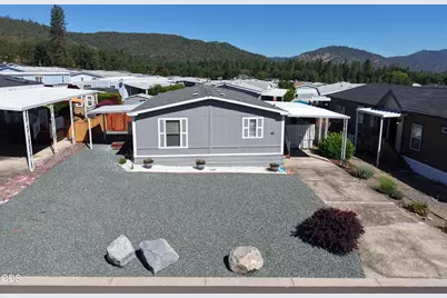 8401 Old Stage Road #UNIT 65, Central Point, OR 97502 - Photo 1