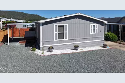 8401 Old Stage Road #UNIT 65, Central Point, OR 97502 - Photo 2