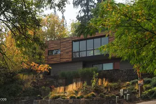 5 Scenic Dr, Ashland, OR 97520 - Photo 2