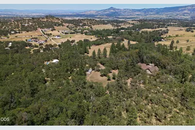 4474 Omaha Avenue, Medford, OR 97501 - Photo 20