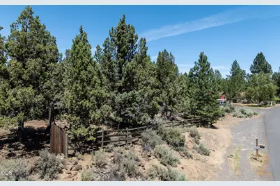 20874 Greenmont Drive, Bend, OR 97702 - Photo 20