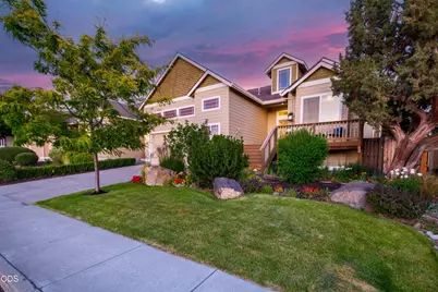 4022 SW Majestic Avenue, Redmond, OR 97756 - Photo 2
