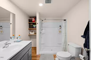 6400 Frost Ln, Talent, OR 97540 - Photo 16