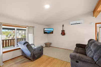 6400 Frost Lane, Talent, OR 97540 - Photo 8