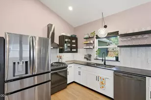 1236 Northwest Mount Washington Drive, Bend, OR 97703 - Photo 12
