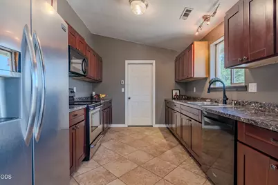 1104 Coachman Drive, Central Point, OR 97502 - Photo 8