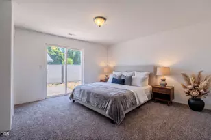 1104 Coachman Dr, Central Point, OR 97502 - Photo 22