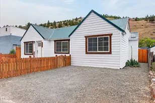 407 S Canyon Blvd, John Day, OR 97845 - Photo 4
