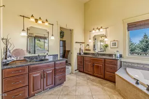 1354 Ridgecrest Dr, Klamath Falls, OR 97601 - Photo 12