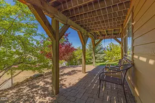 1354 Ridgecrest Dr, Klamath Falls, OR 97601 - Photo 44