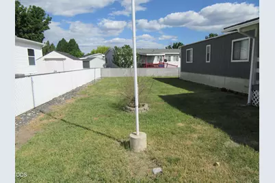 4751 Bellm Drive #SPC 33, Klamath Falls, OR 97603 - Photo 22