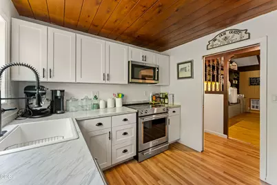 6907 Bear Branch Road, Rogue River, OR 97537 - Photo 8